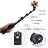 Monopod Yunteng 1288 extendido con control Bluetooth recargable.